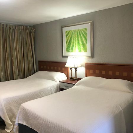Bay Breeze Inn Bradenton Downtown Экстерьер фото